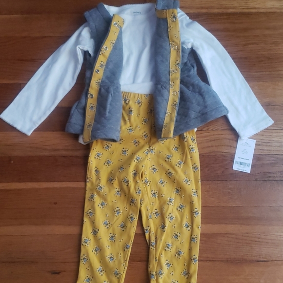 Carters outfit - Picture 3 of 3